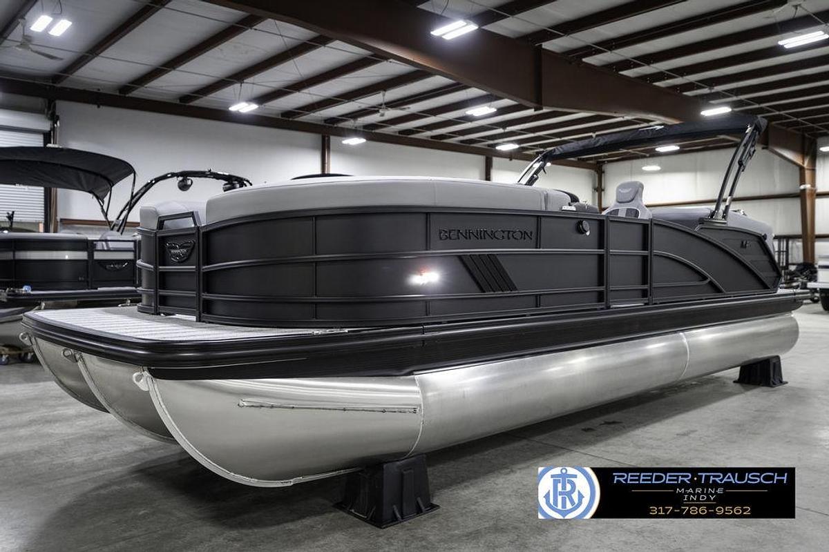 2025 Bennington 24 MFB