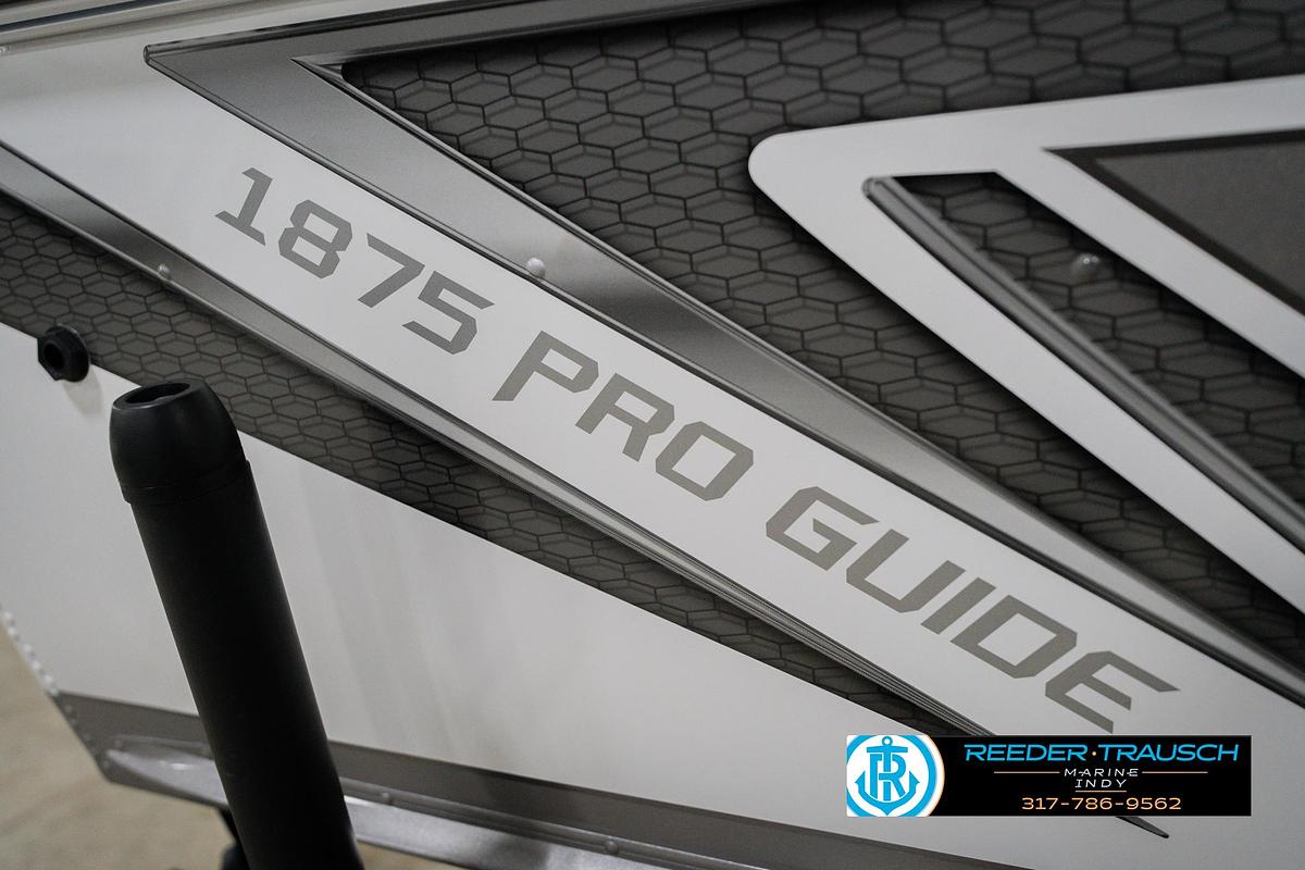 2026 Lund 1875 Pro Guide