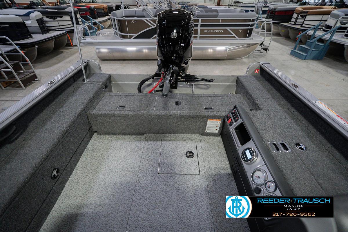 2026 Lund 1875 Pro Guide