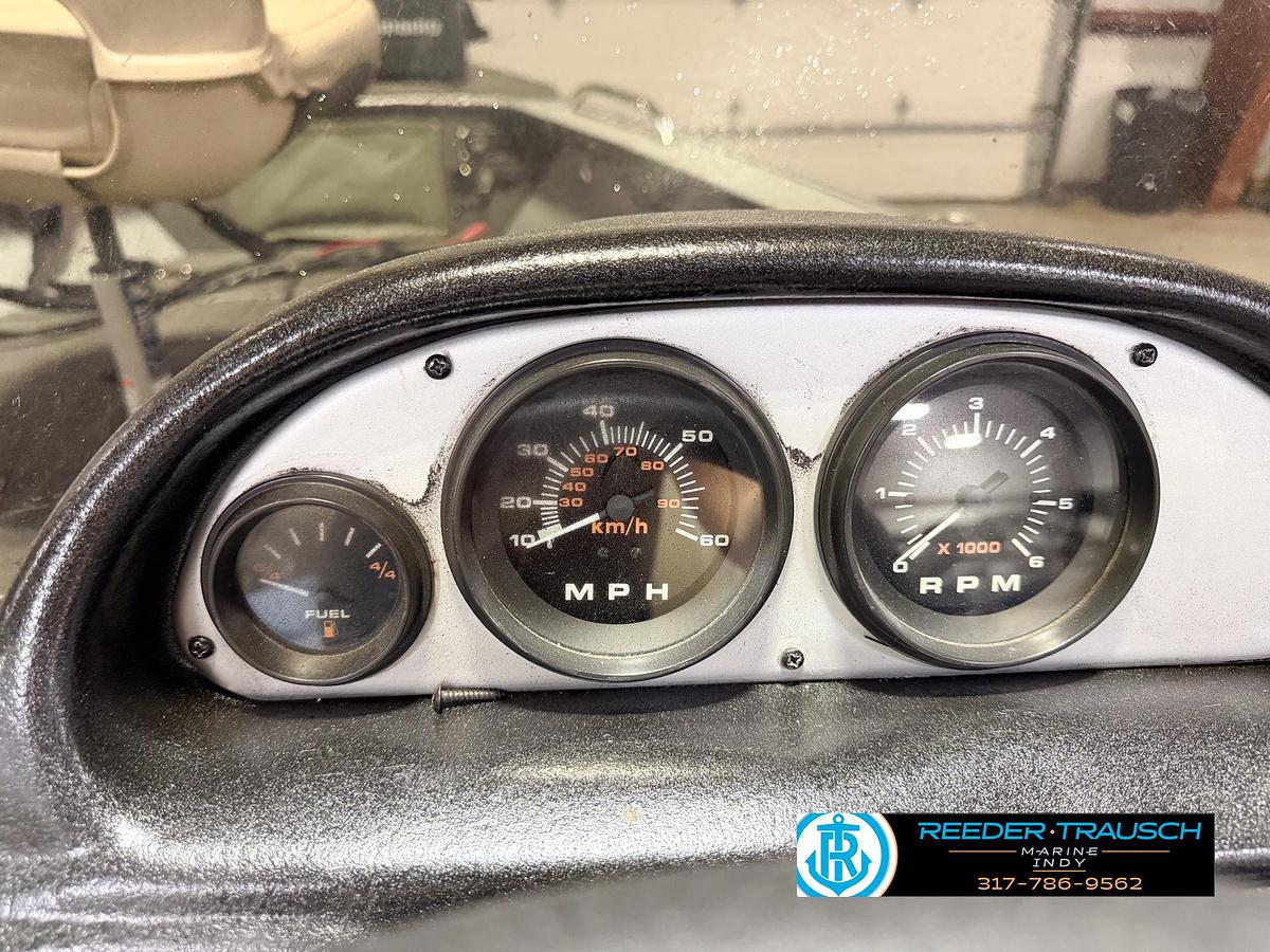 Used 1999 Lund Mr. Pike 17