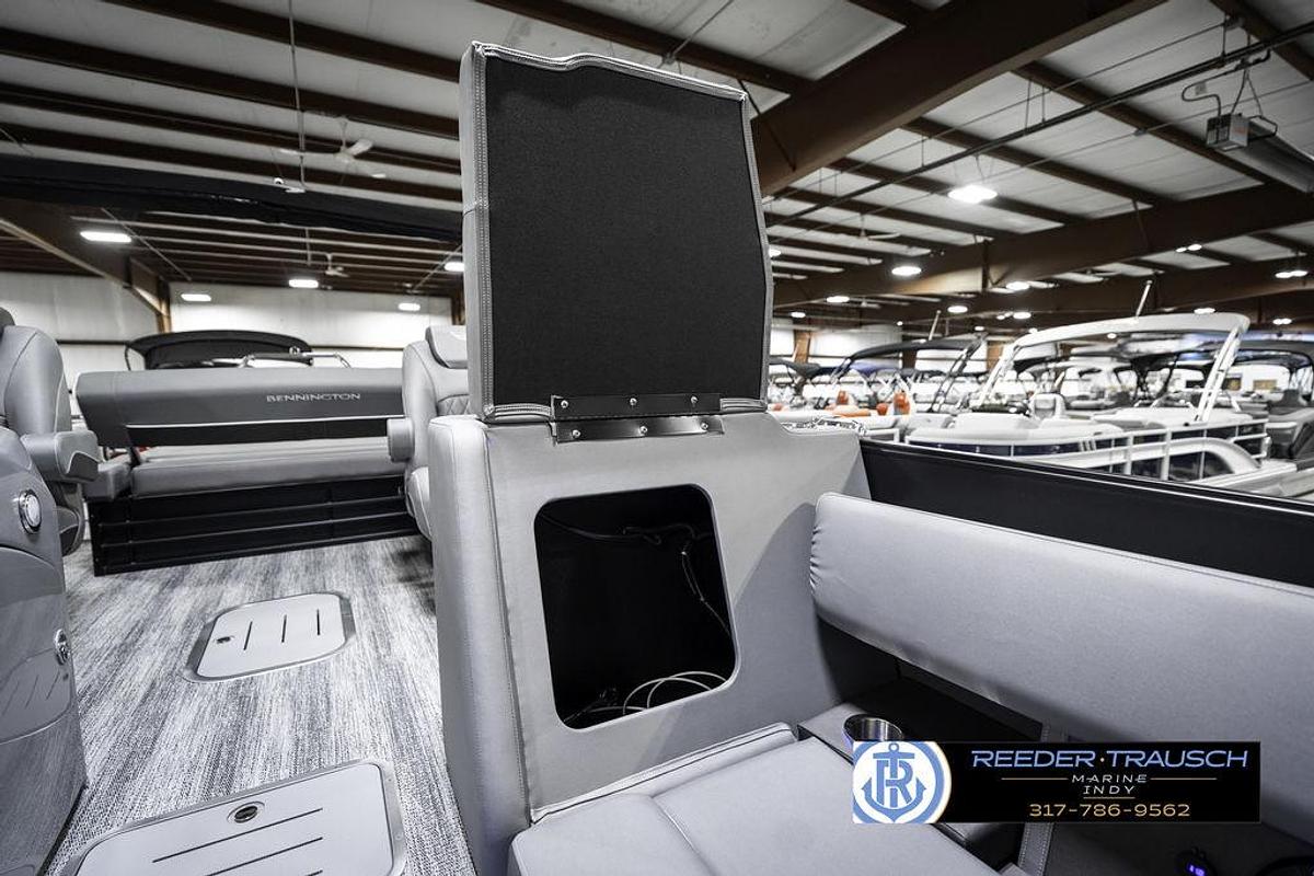 2025 Bennington 23 LTSB