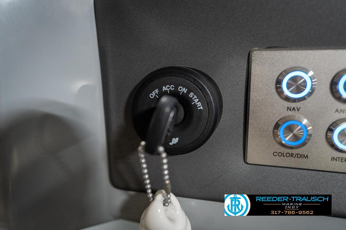 Used 2020 Harris Solstice