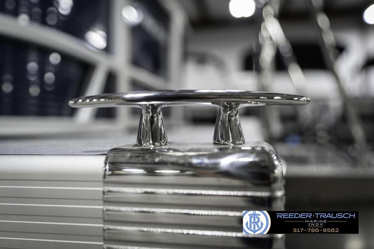 2025 Bennington 22 SSR