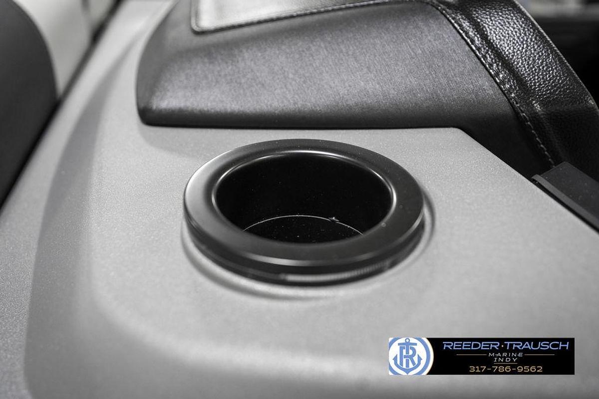 2025 Bennington 22 SSB