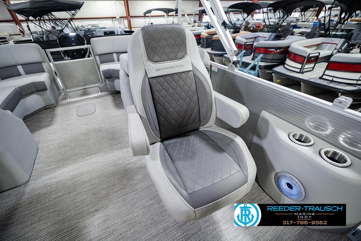 Used 2023 Bennington 23 LSR