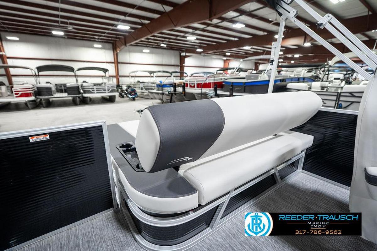 2025 Bennington 22 SSB