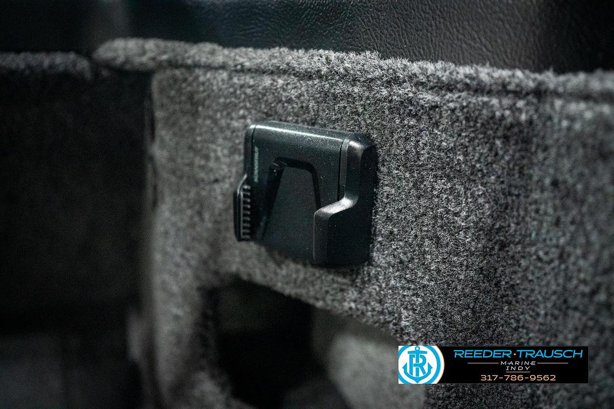 2025 Lund 2075 Impact XS