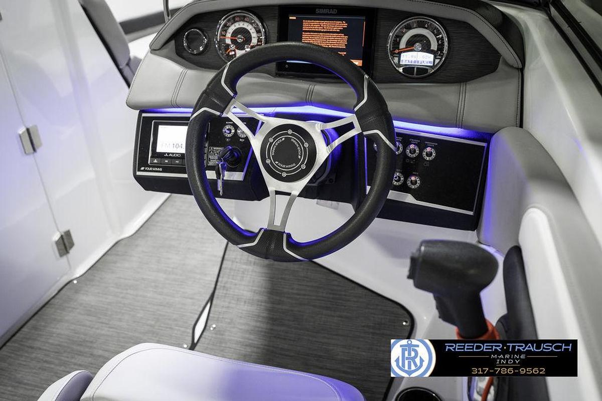 Used 2021 Four Winns H260