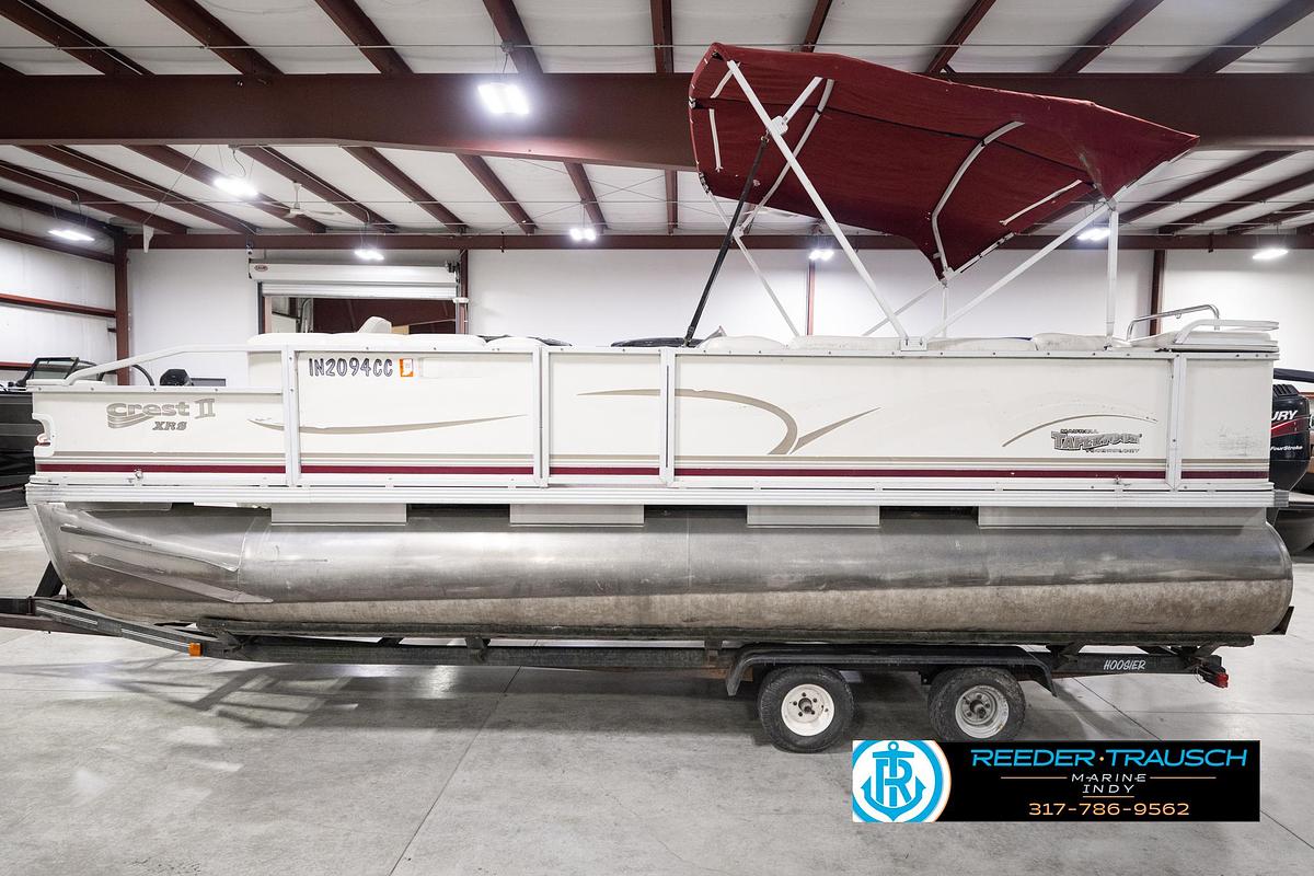 Used 2005 Crest 22 Crest III XRS
