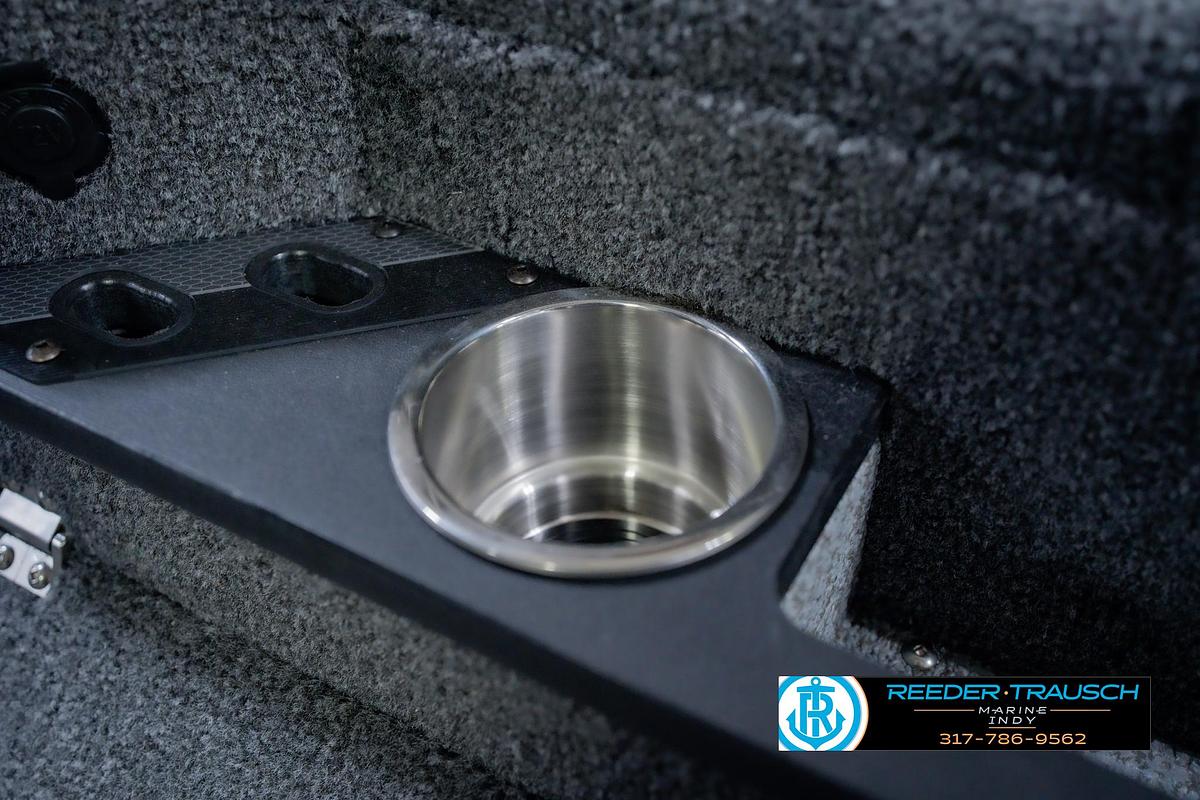 2026 Lund 1975 Pro V Sport