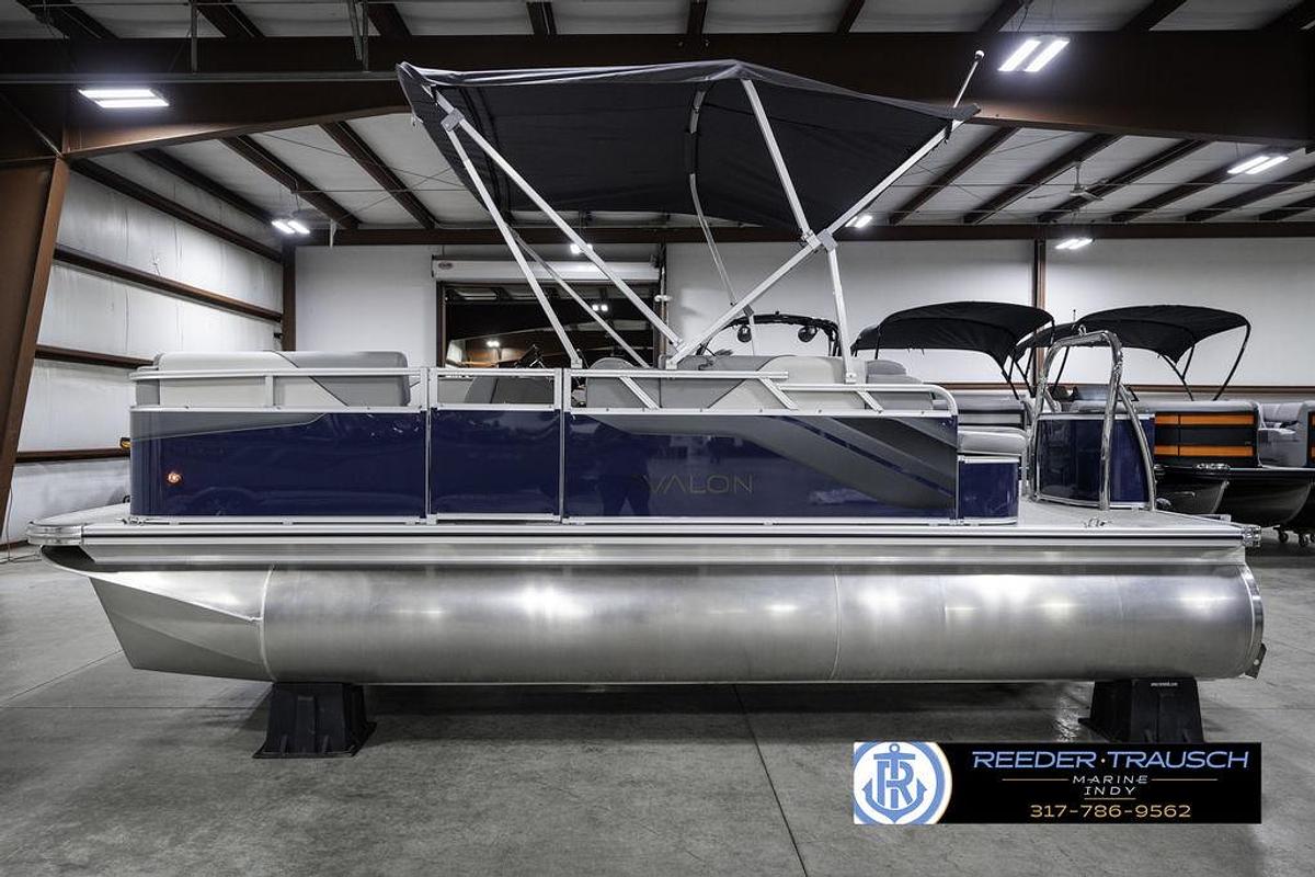 2025 Avalon 1785 Venture CRB