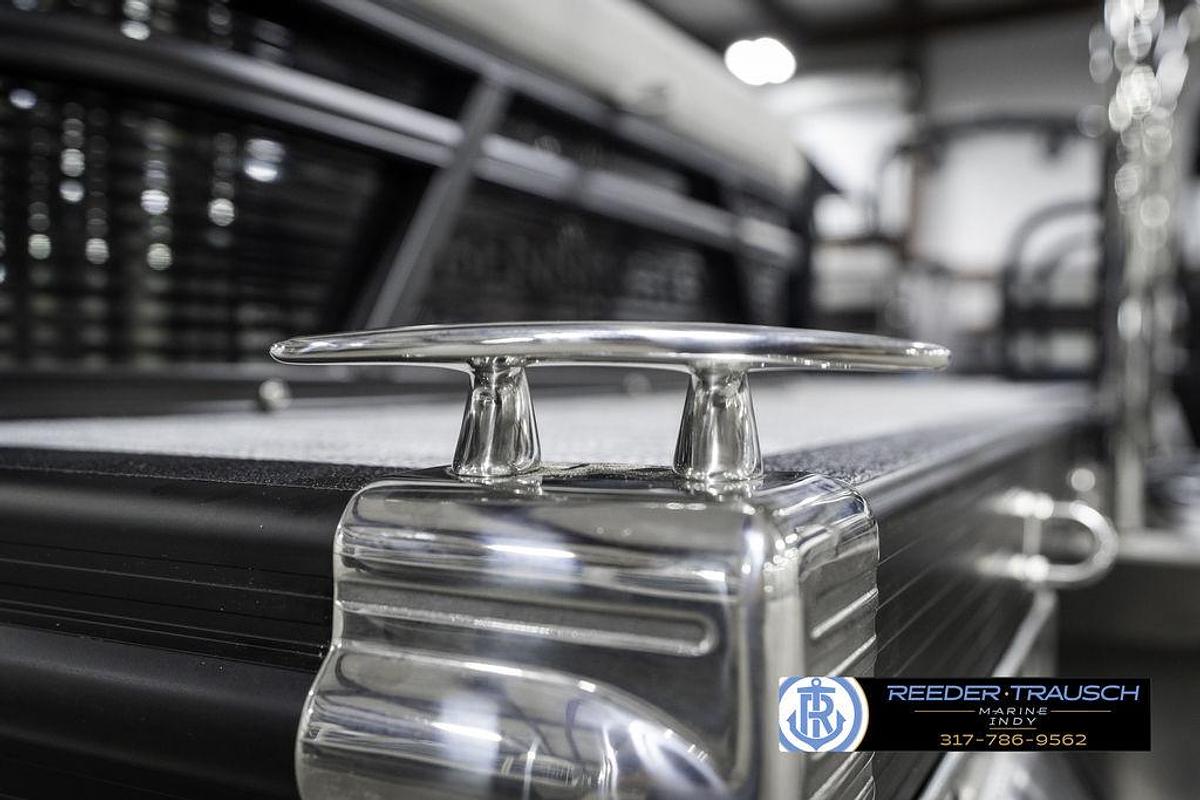 2025 Bennington 22 SSB