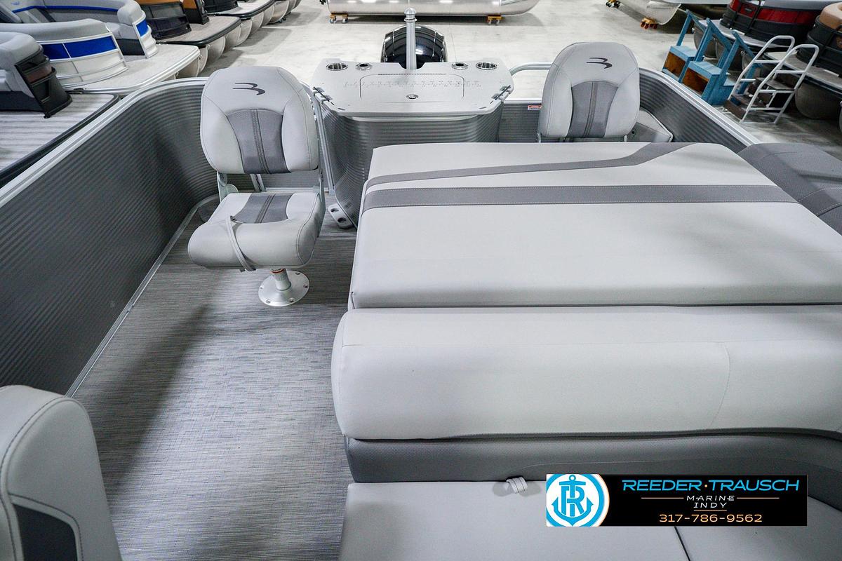 Used 2023 Bennington 22 SXSAPG
