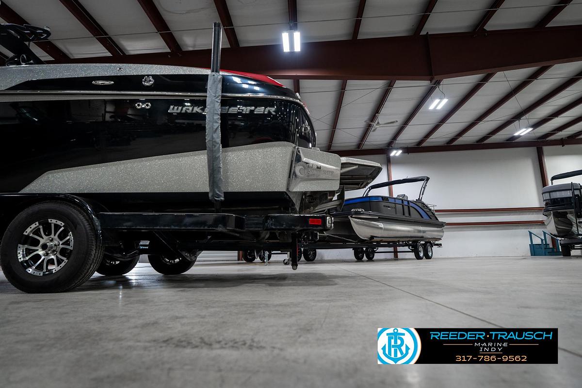 Used 2017 Malibu 25 LSV