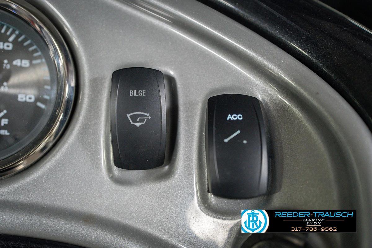 Used 2020 Sun Tracker Party Barge 24 DLX