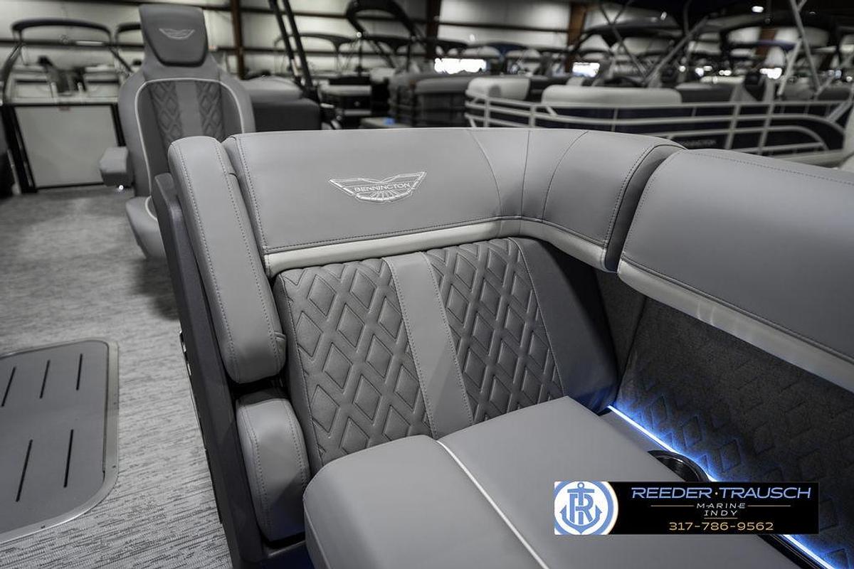 2025 Bennington 22 MFB