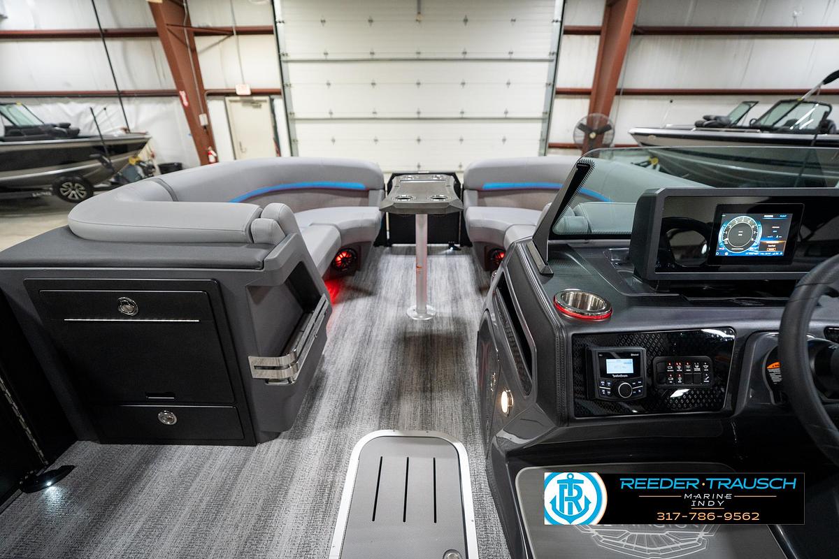 2026 Bennington 22 MFB