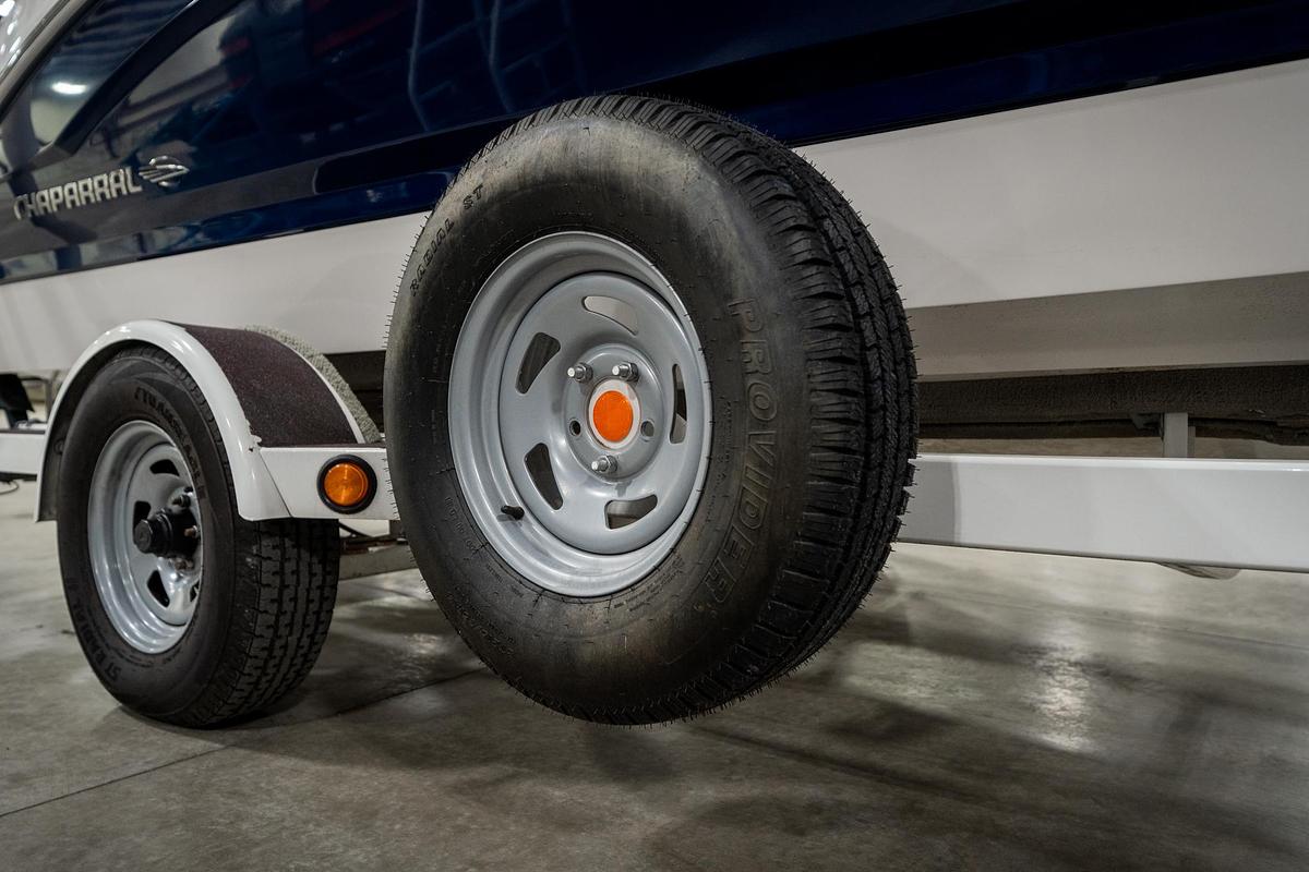 Used 2013 Chapparal 19 H20 F/S