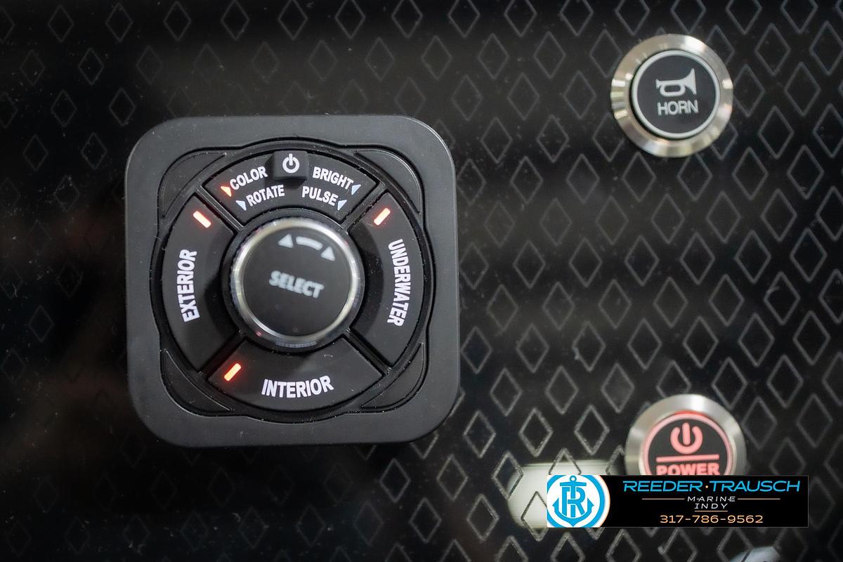 2026 Bennington 22 MFB