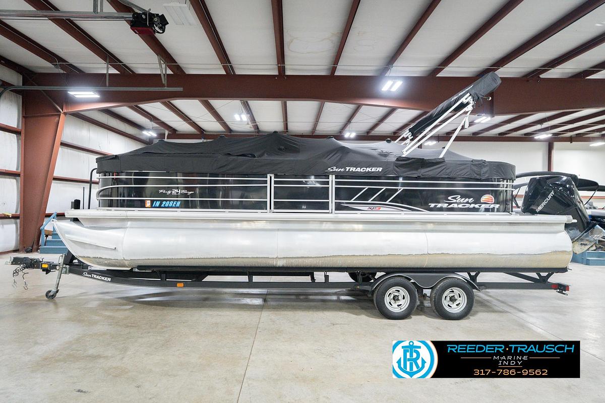 Used 2020 Sun Tracker Party Barge 24 DLX