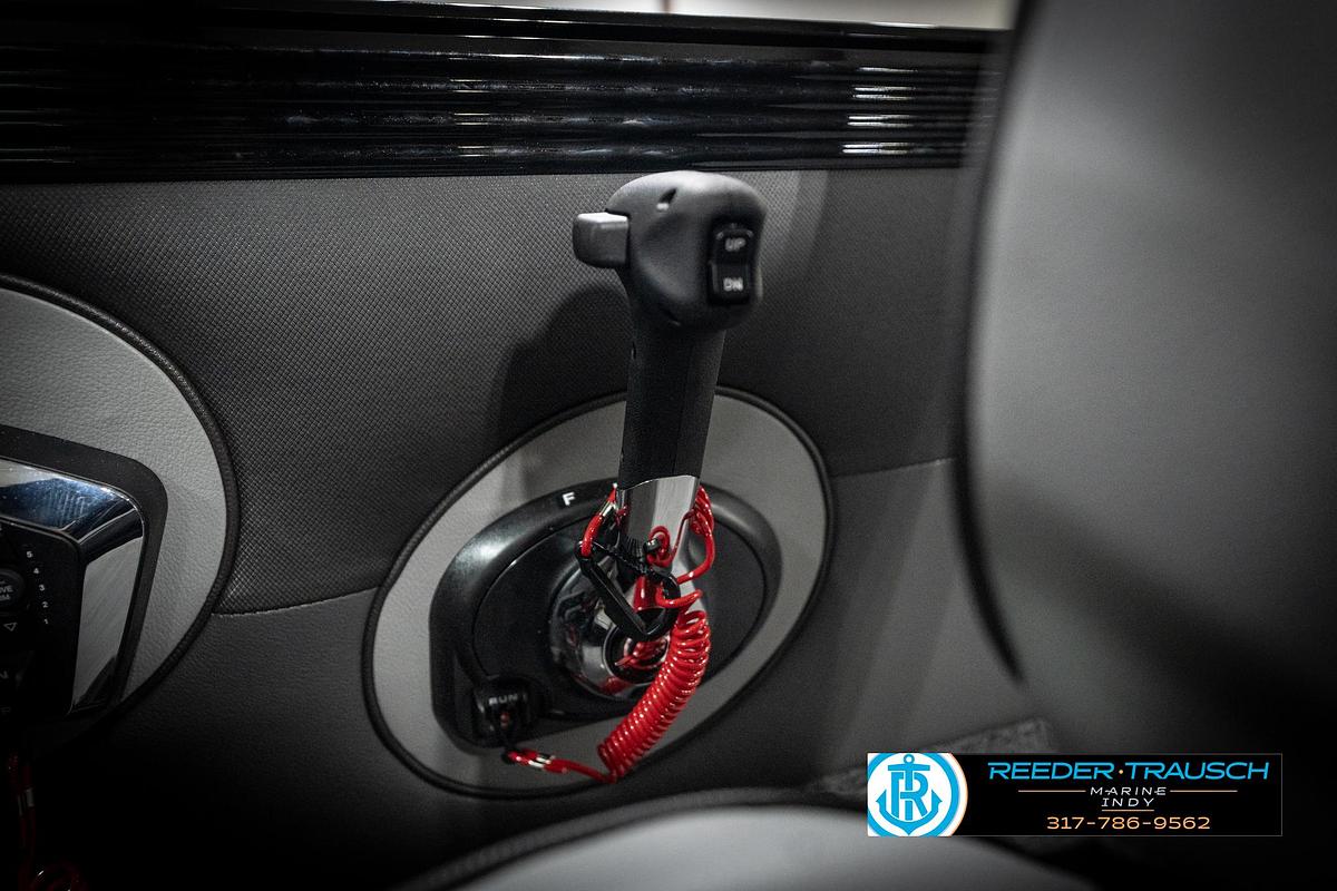 2026 Lund 2275 Baron