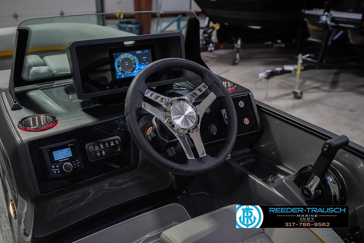 2026 Bennington 22 MFB