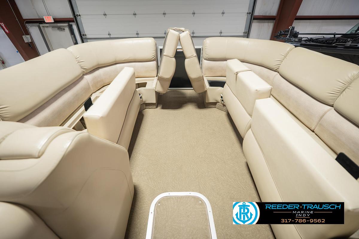 Used 2014 Bennington 2550 RCB