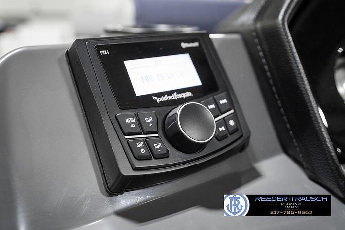 2025 Bennington 22 SLS