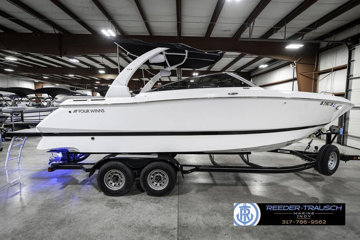 Used 2021 Four Winns H260