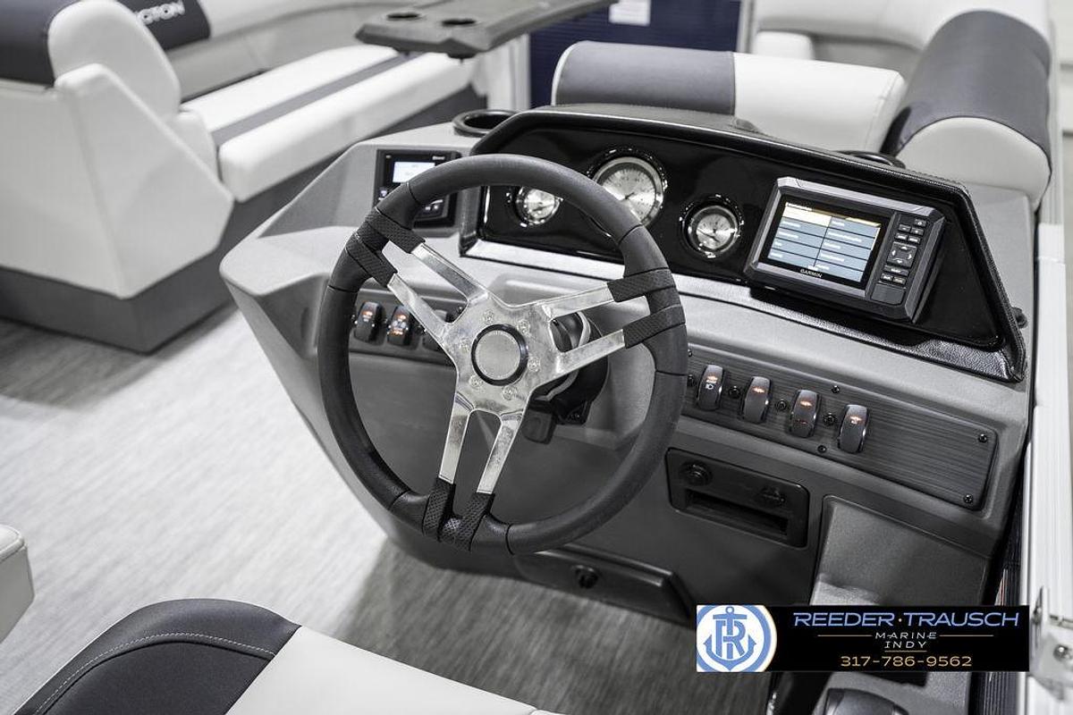 2025 Bennington 22 SSR