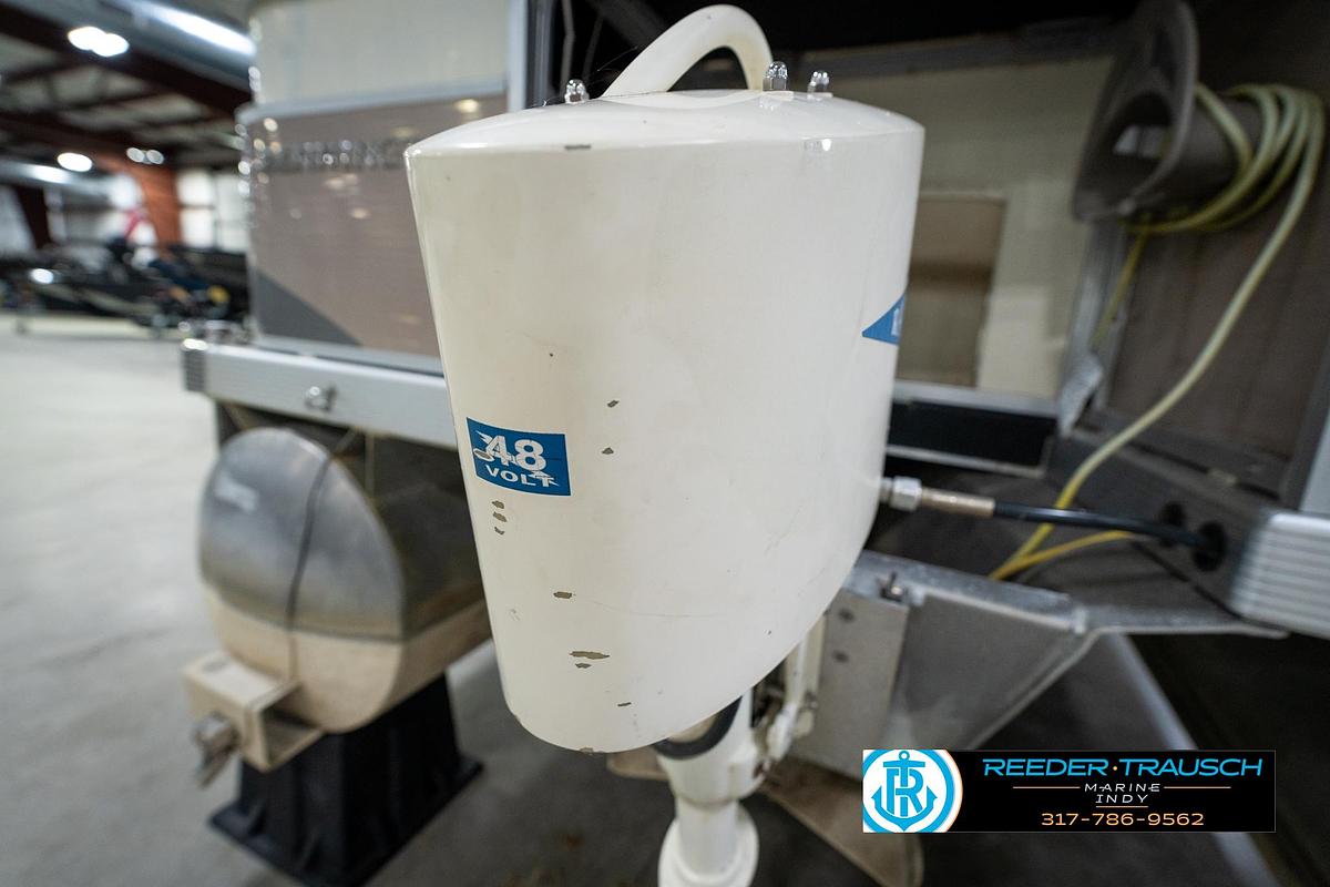 Used 2008 Bennington 2050 RL