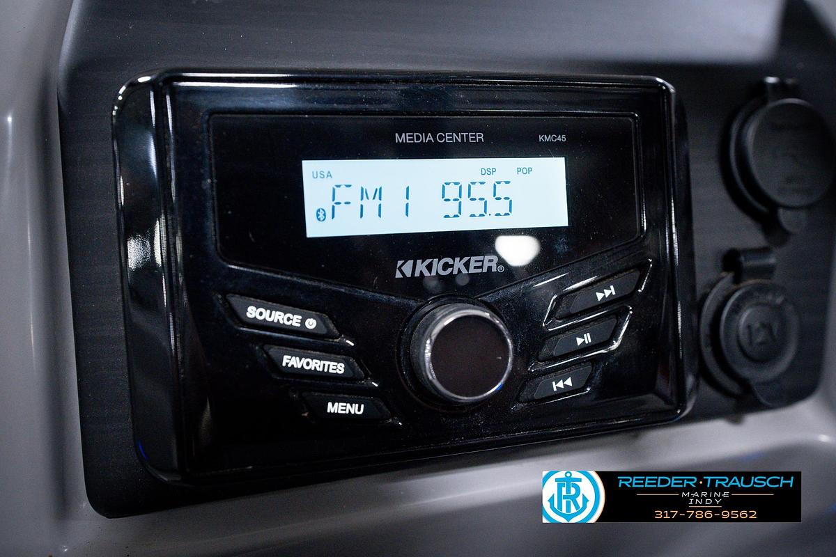 Used 2023 Bennington 23 SXSR