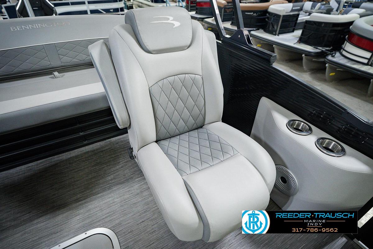 Used 2022 Bennington 23 LTSB