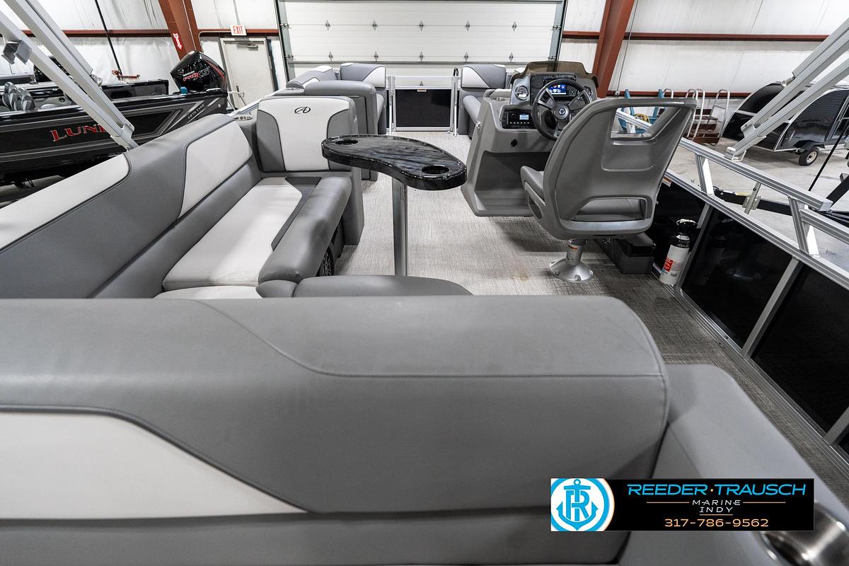 Used 2023 Avalon 2180 VENT CR