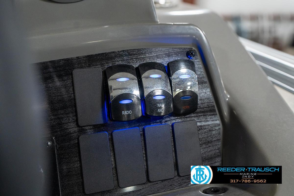 Used 2023 Avalon 2180 VENT CR