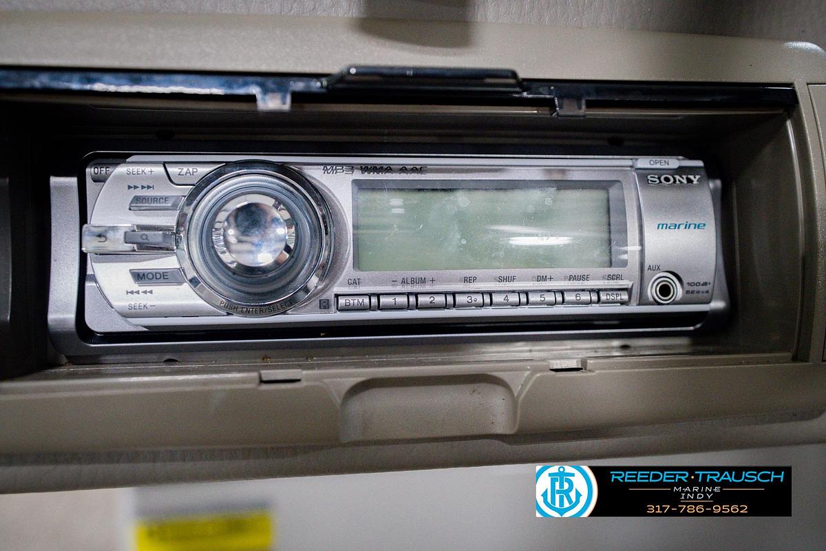 Used 2012 Crownline E4