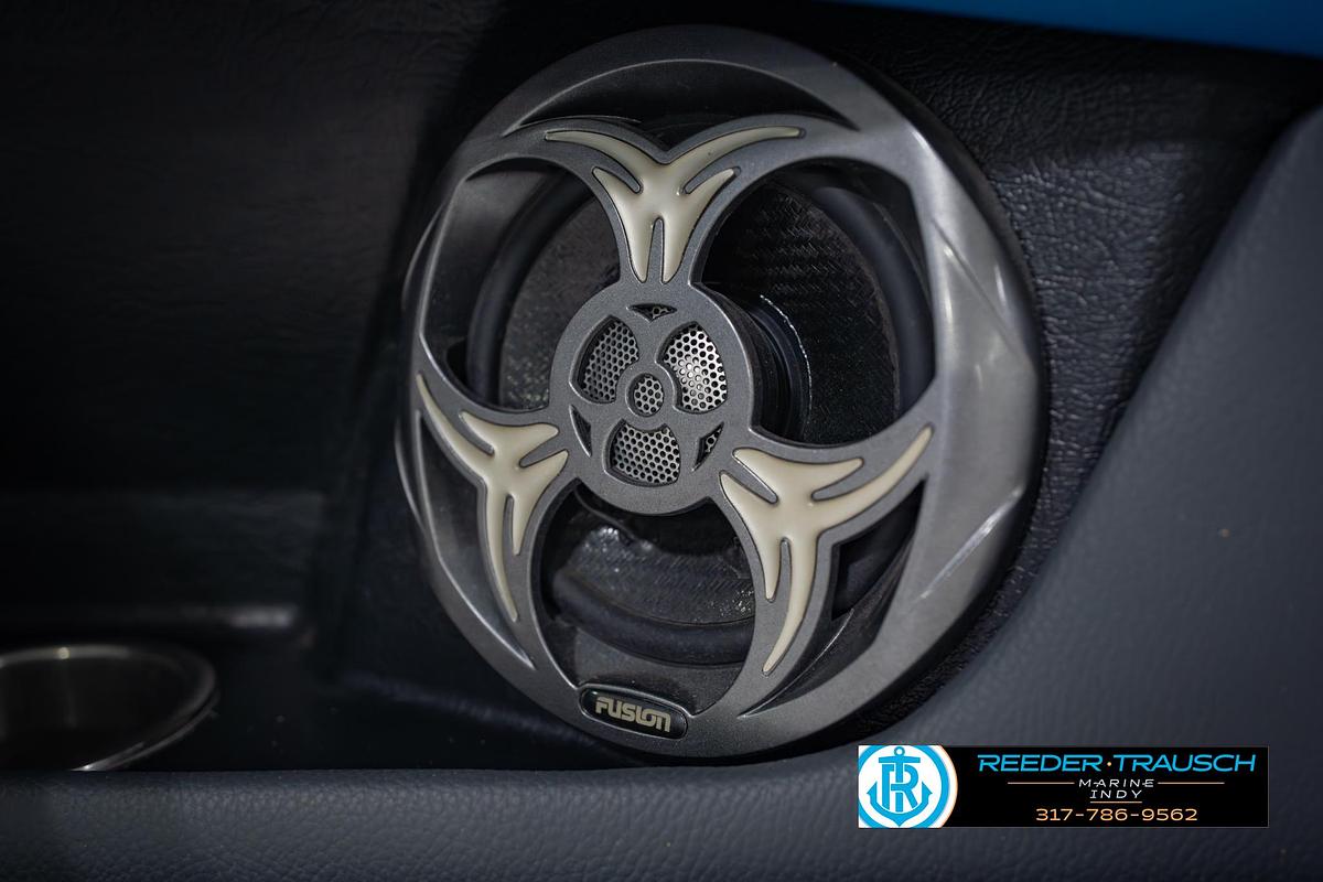 Used 2015 Regal 2000 ESX