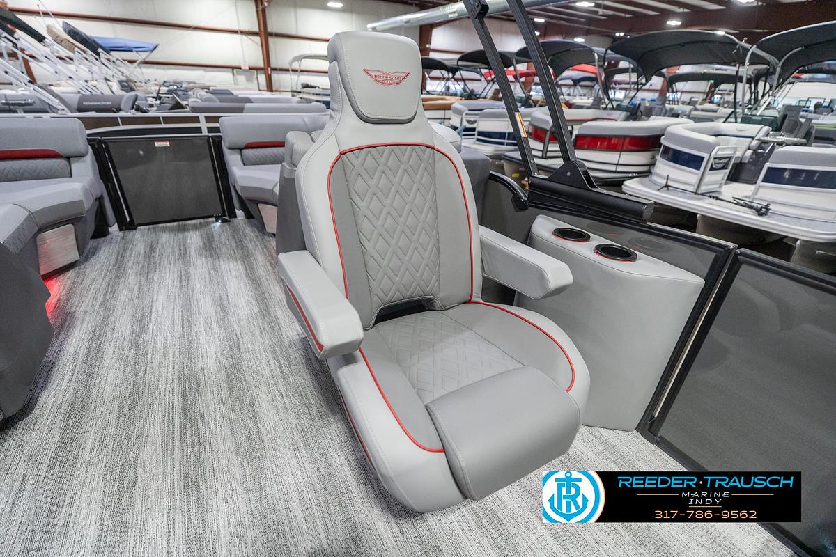 2026 Bennington 22 MFB