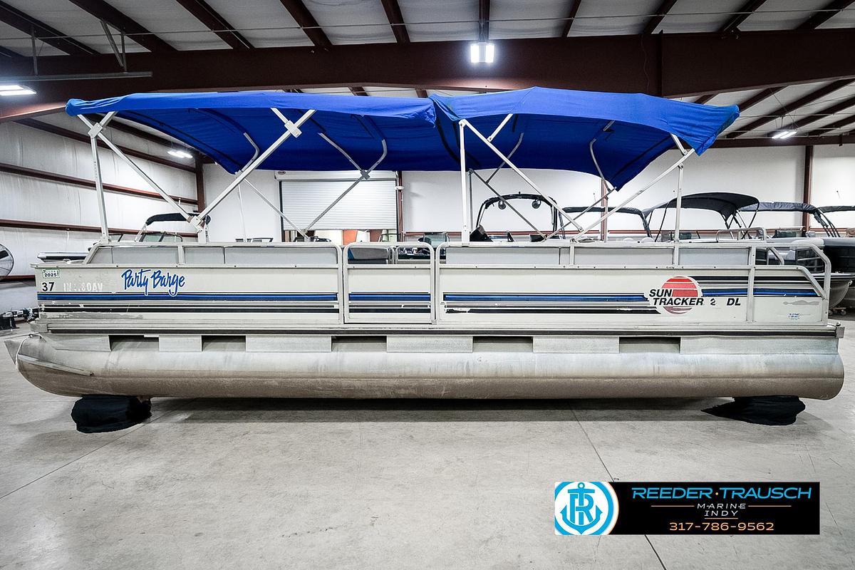 Used 1992 Sun Tracker Party Barge 24