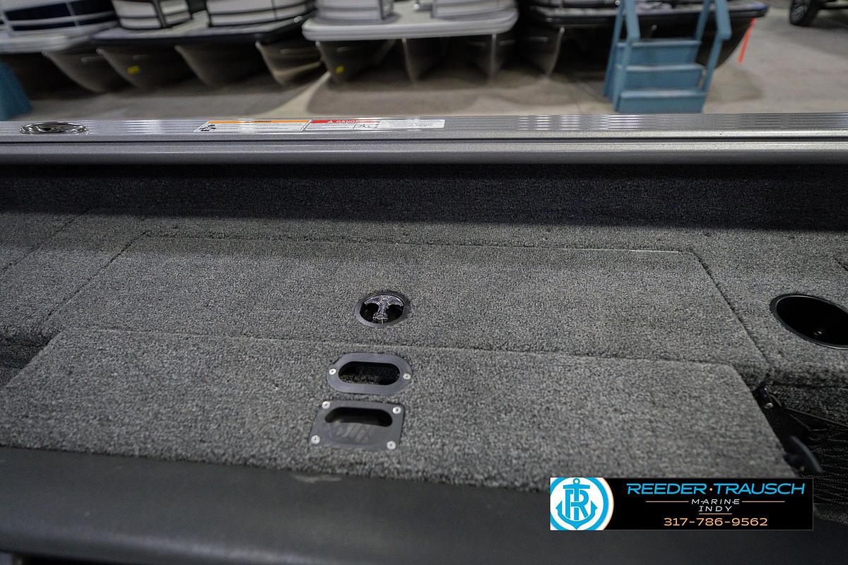 2026 Lund 1875 Pro Guide