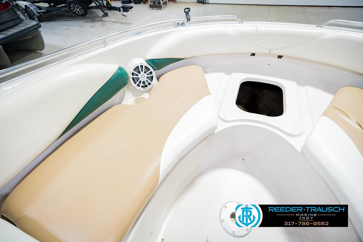 Used 2004 Tahoe 204I