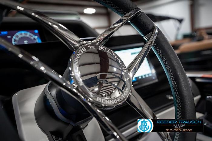 2025 Bennington QX SB T2