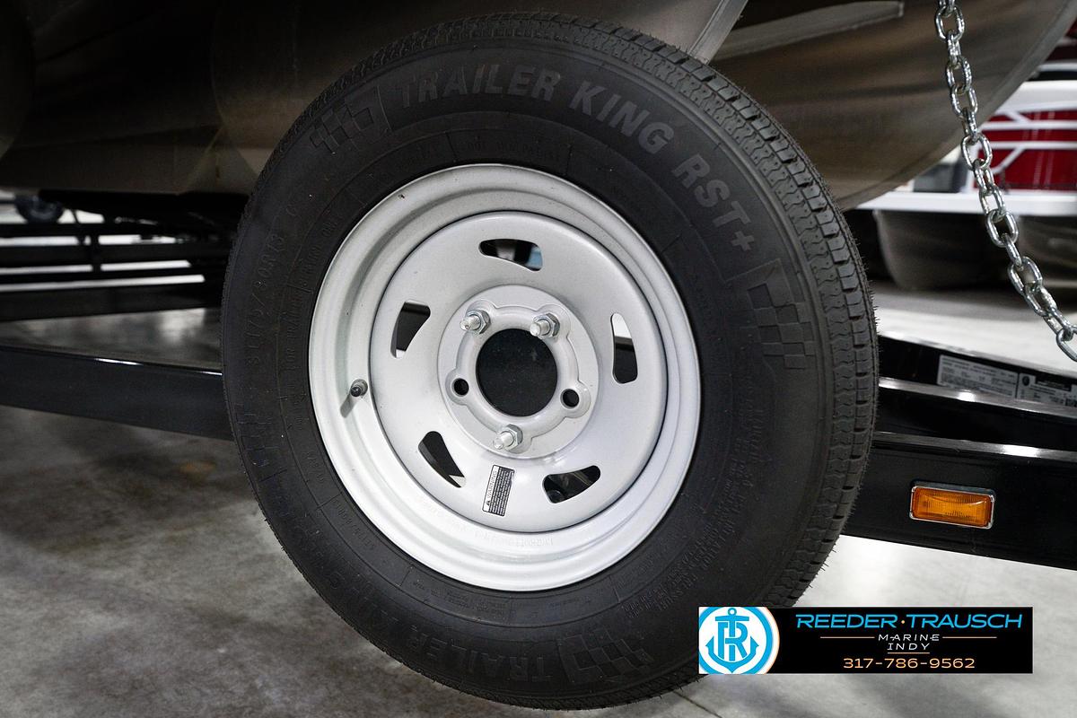 Used 2023 Bennington 23 SXSR