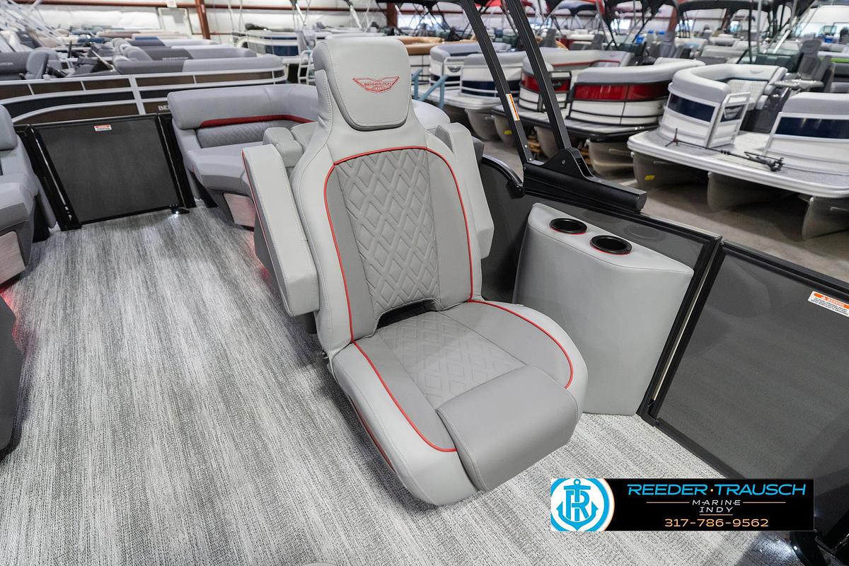 2026 Bennington 22 MFB