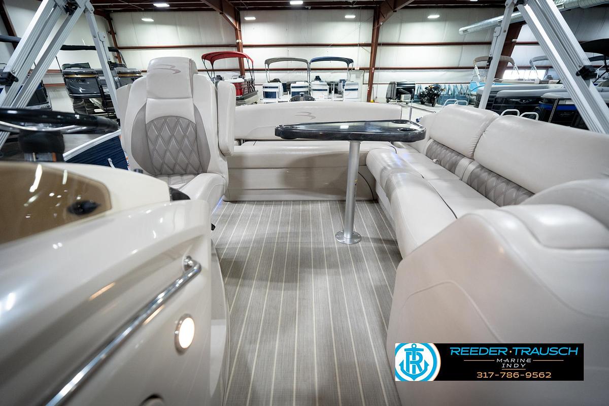 Used 2016 Bennington 2375 RSB