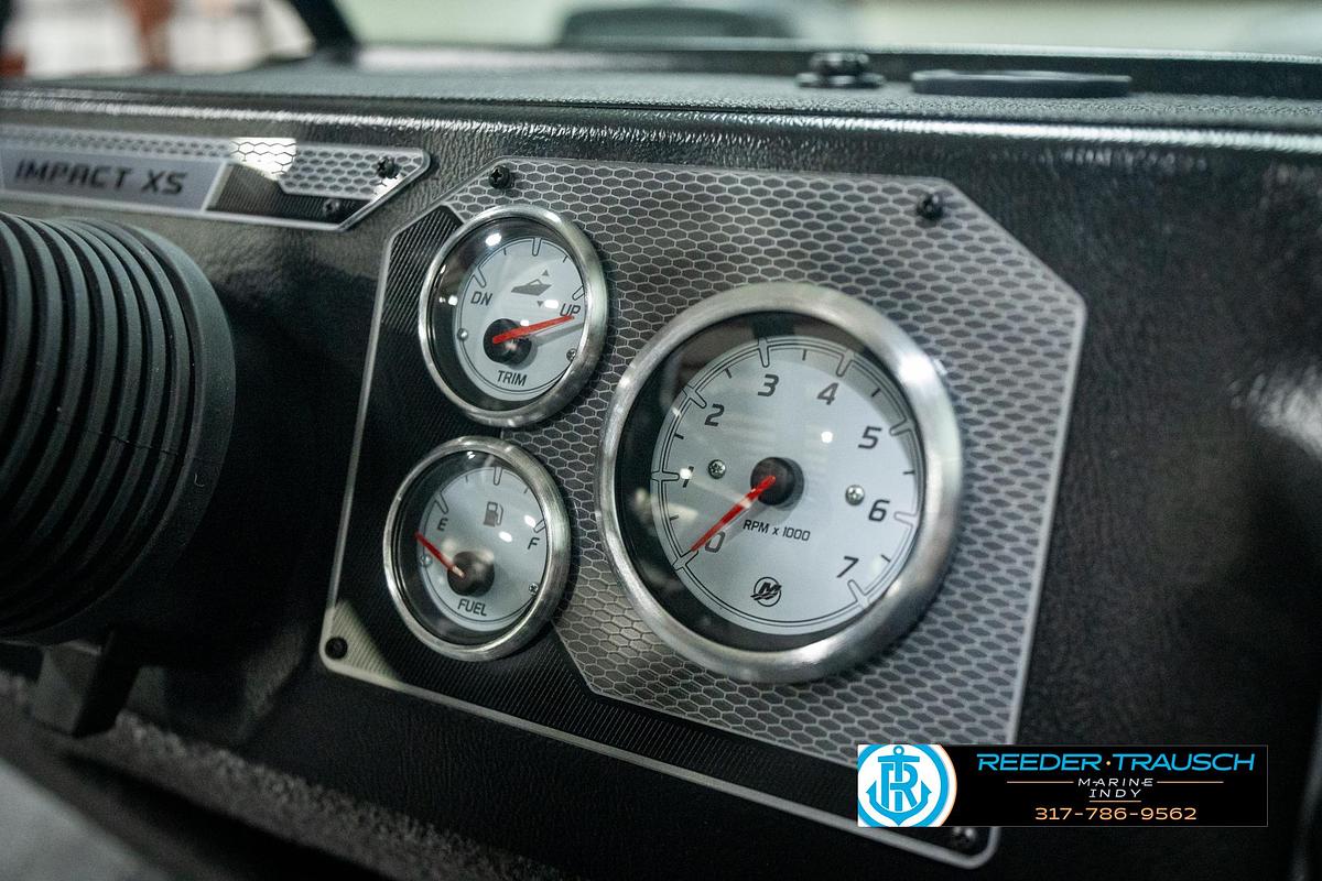 2025 Lund 2075 Impact XS