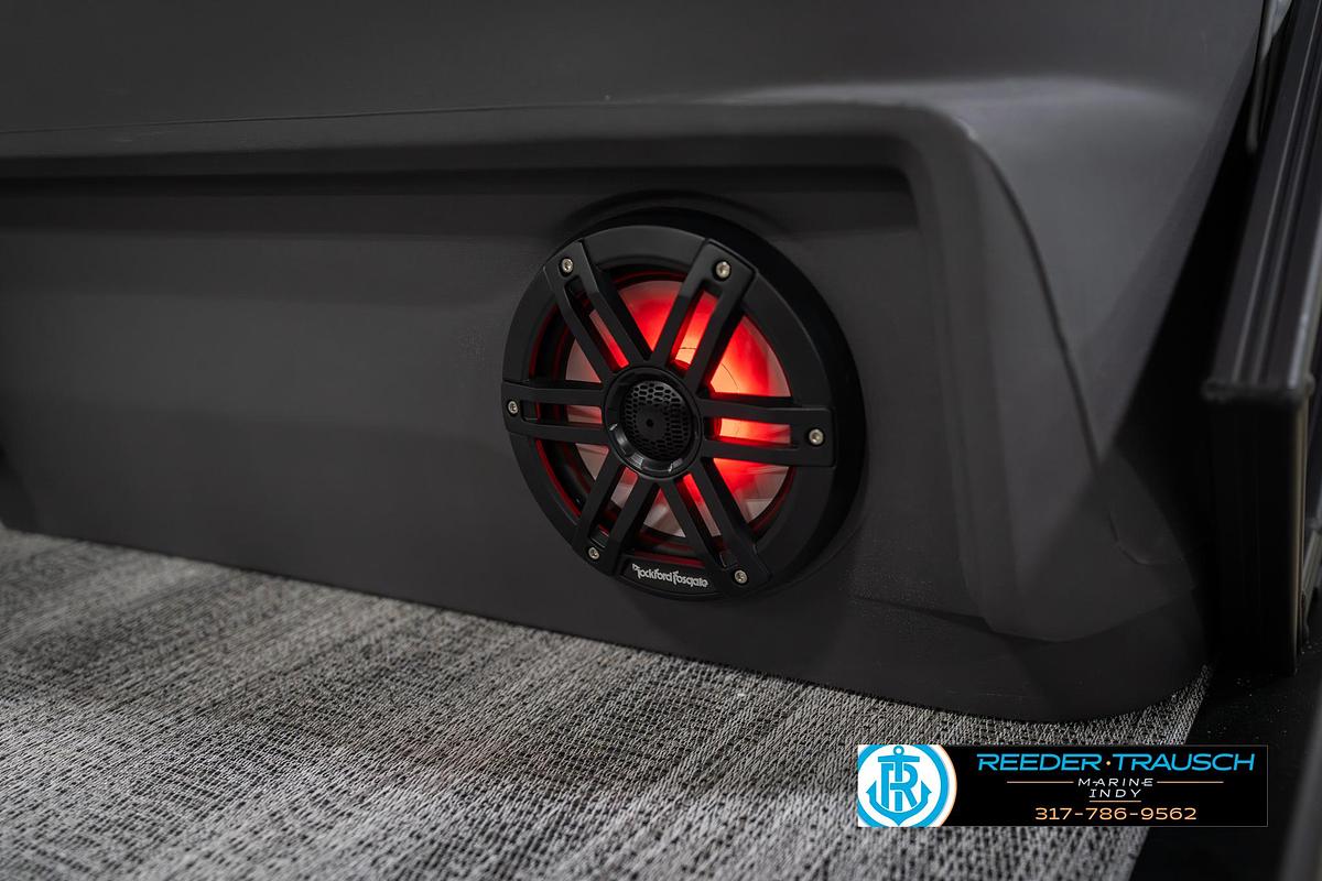 2026 Bennington 22 MFB