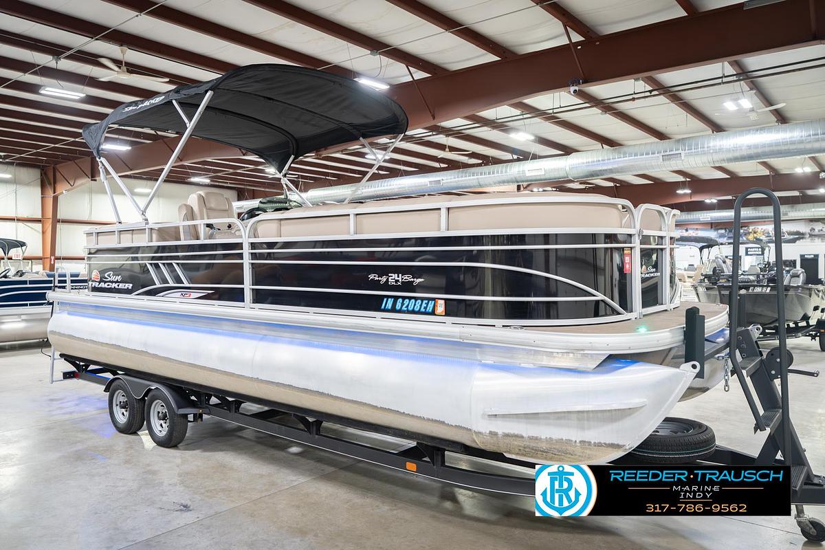 Used 2020 Sun Tracker Party Barge 24 DLX