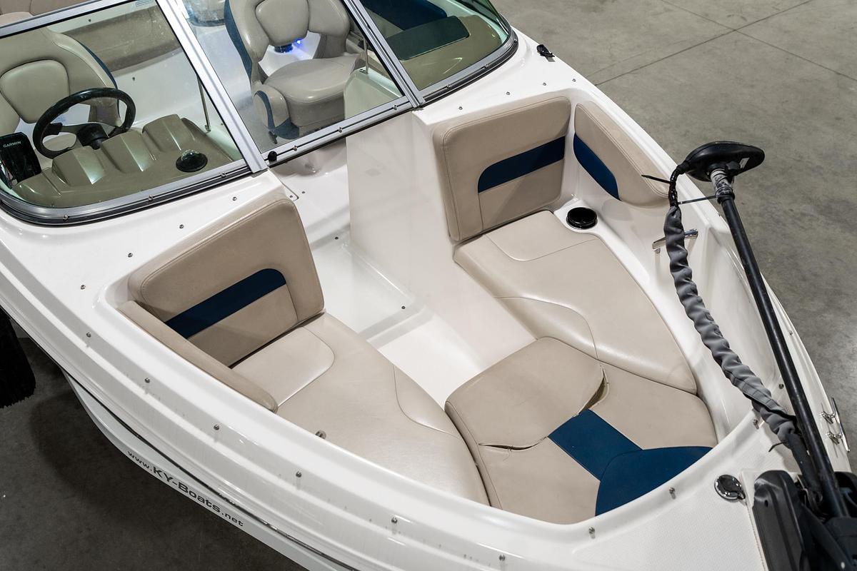 Used 2013 Chapparal 19 H20 F/S