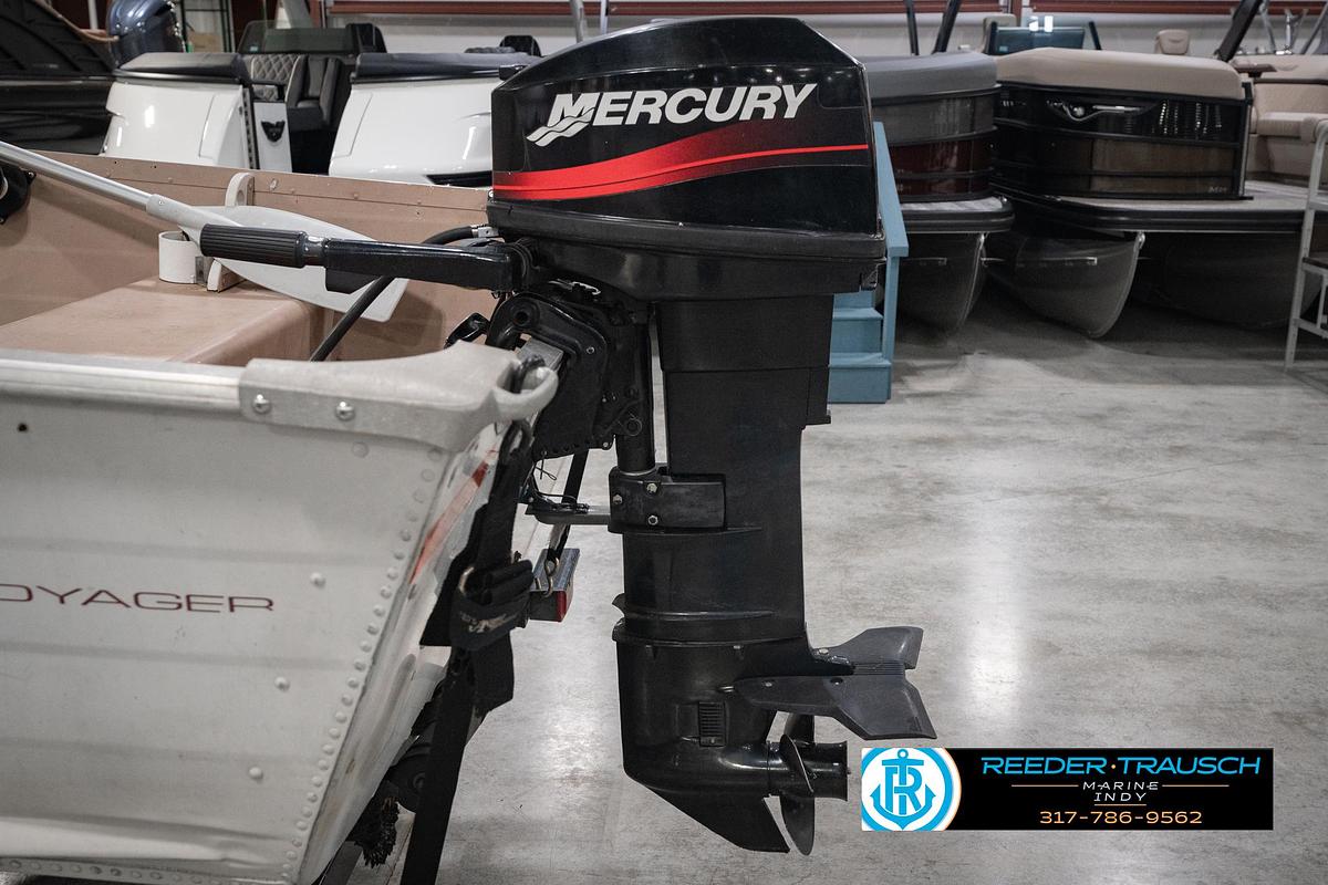 Used 2004 Smoker Craft Voyager